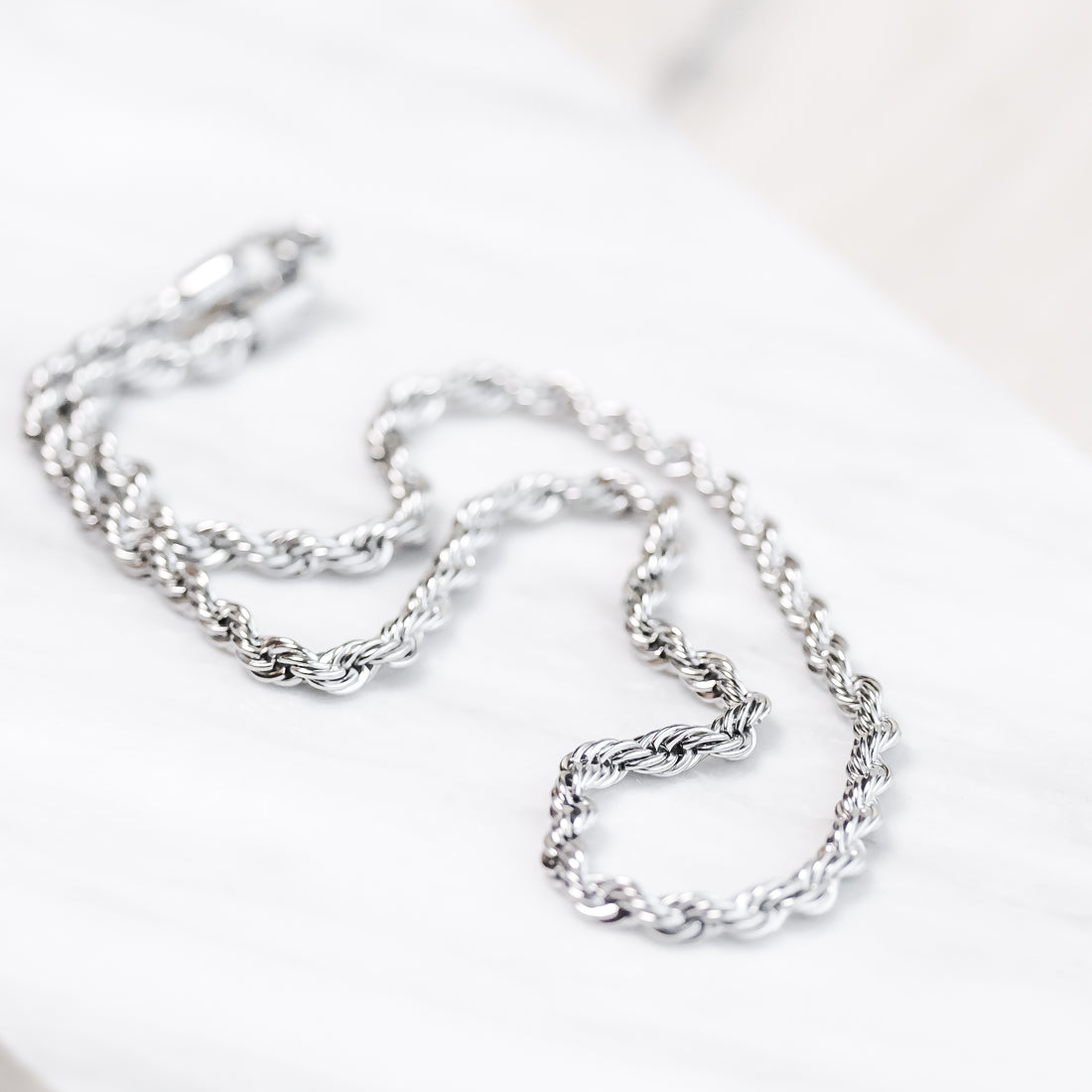 Twirl gróf - hálsmen