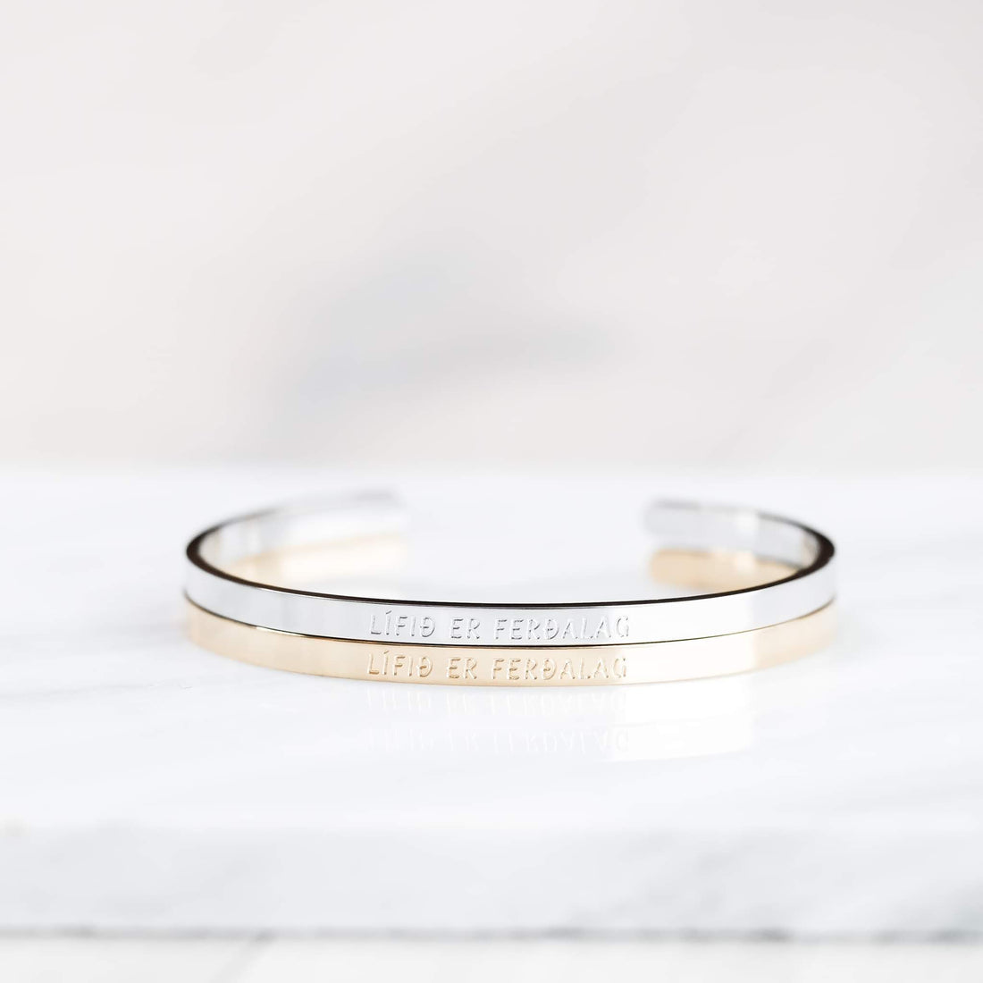 LÍFIÐ ER FERÐALAG